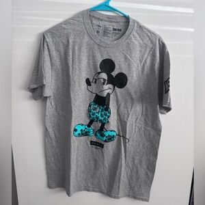 Mickey Mouse x Neff Disney Graphic Tee – Gray – Size M